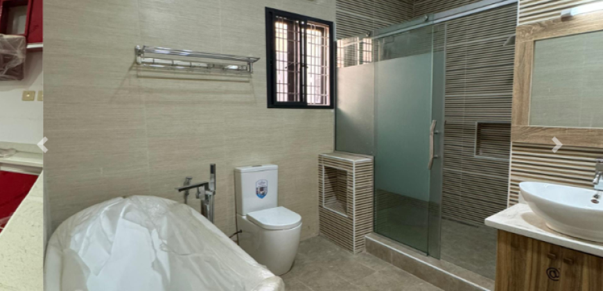 5 bedroom Fully Detached Duplex with cinema For Sale at Omole